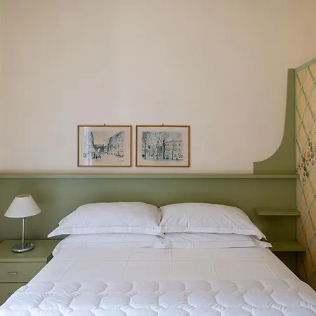 Minerva Hotel 3*